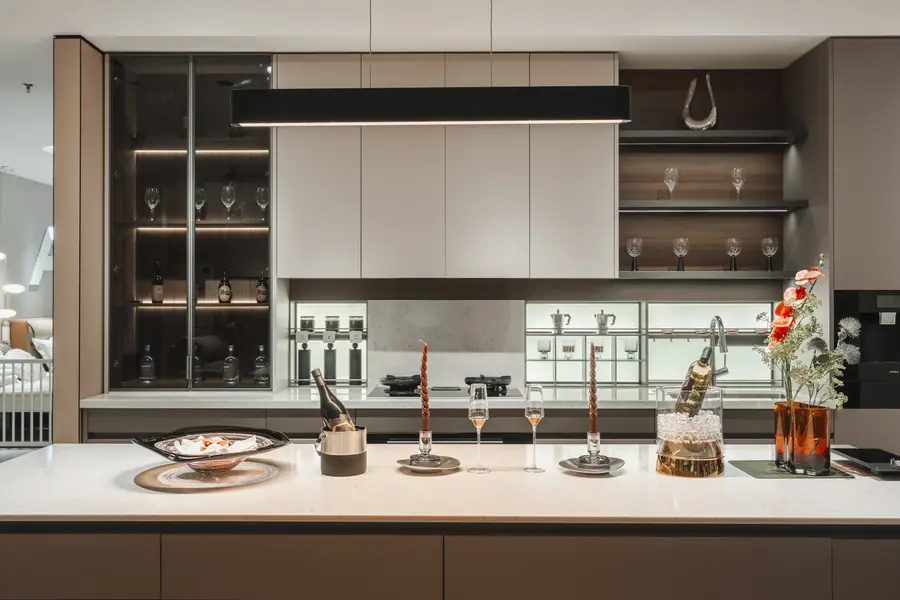 Kitchen — Houmas — photo 3