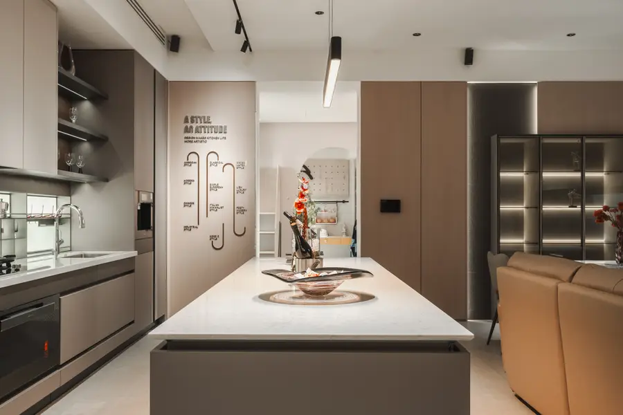 Kitchen — Houmas — photo 5